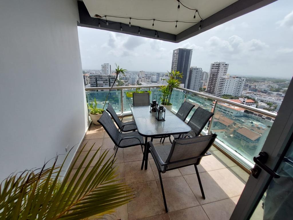 VENTA APARTAMENTO EN SERRALLES, EN EL CENTRO DE LA CIUDAD