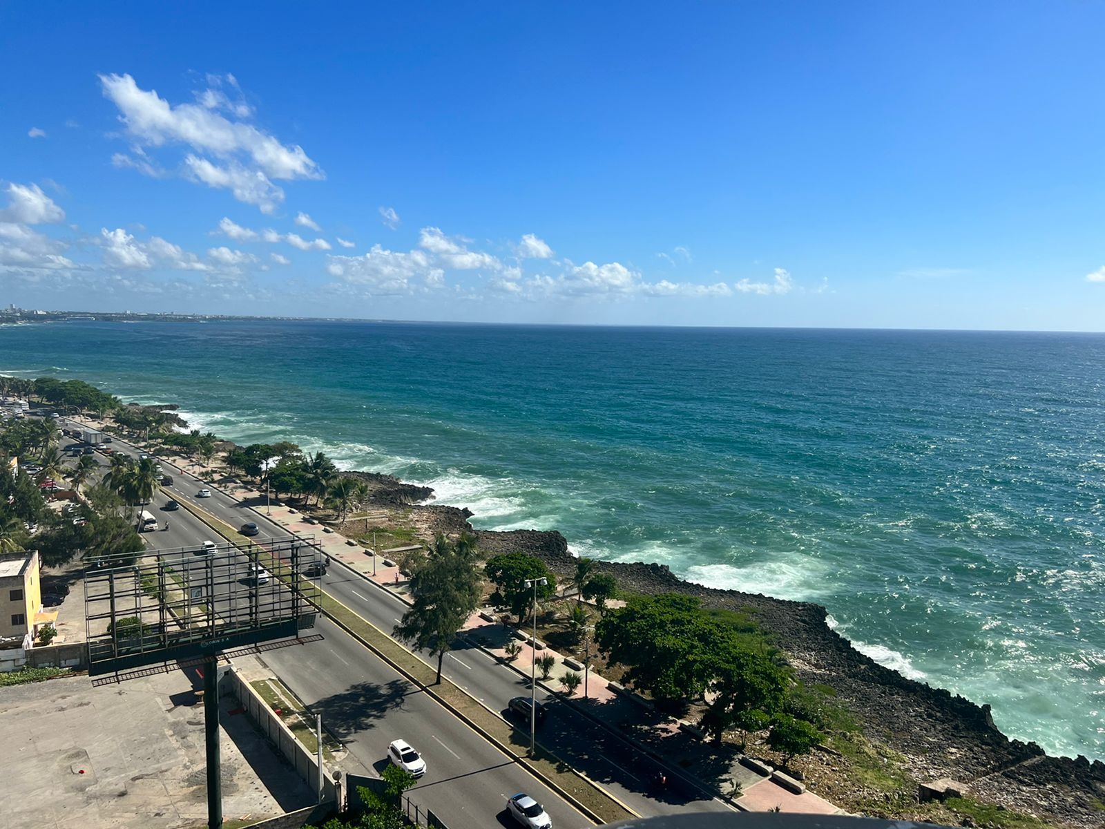 VENTA APARTAMENTO FRENTE AL MAR, SANTO DOMINGO.
